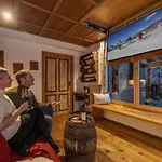 בית נופש Urhof By Interhome *